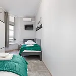 Downtown Apartment House Green